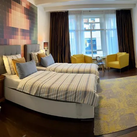 4 Guestrooms Πανσιόν 4*