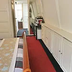 4 Guestrooms Amsterdam