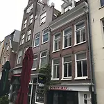 4 Guestrooms
