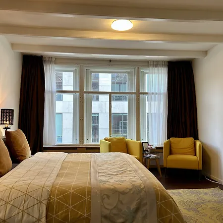 בית הארחה 4 Guestrooms 4*