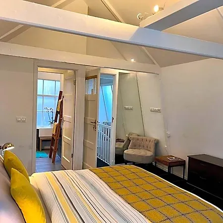 4 Guestrooms בית הארחה