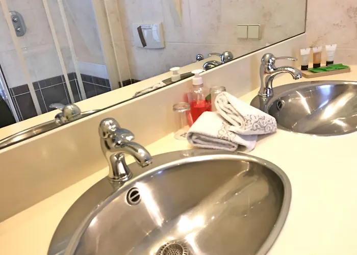 4 Guestrooms Konukevi