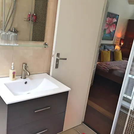 4 Guestrooms